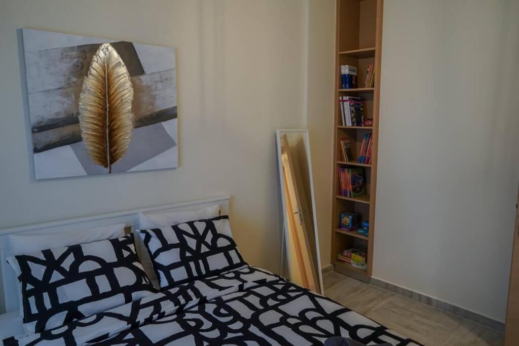 Modern Apartment In The City Center يانينة المظهر الخارجي الصورة