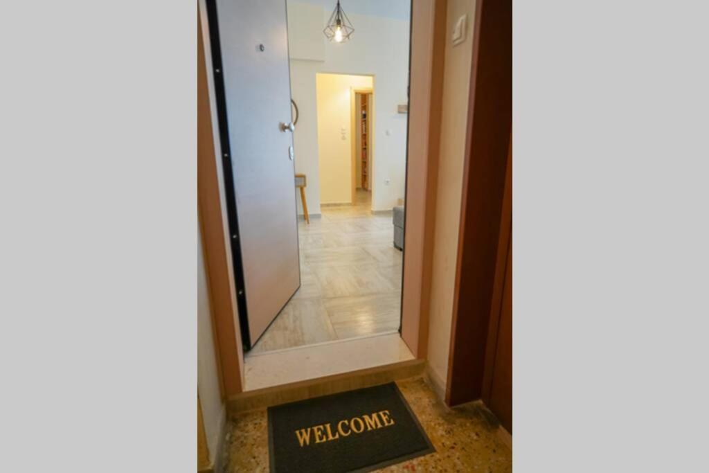 Modern Apartment In The City Center يانينة المظهر الخارجي الصورة